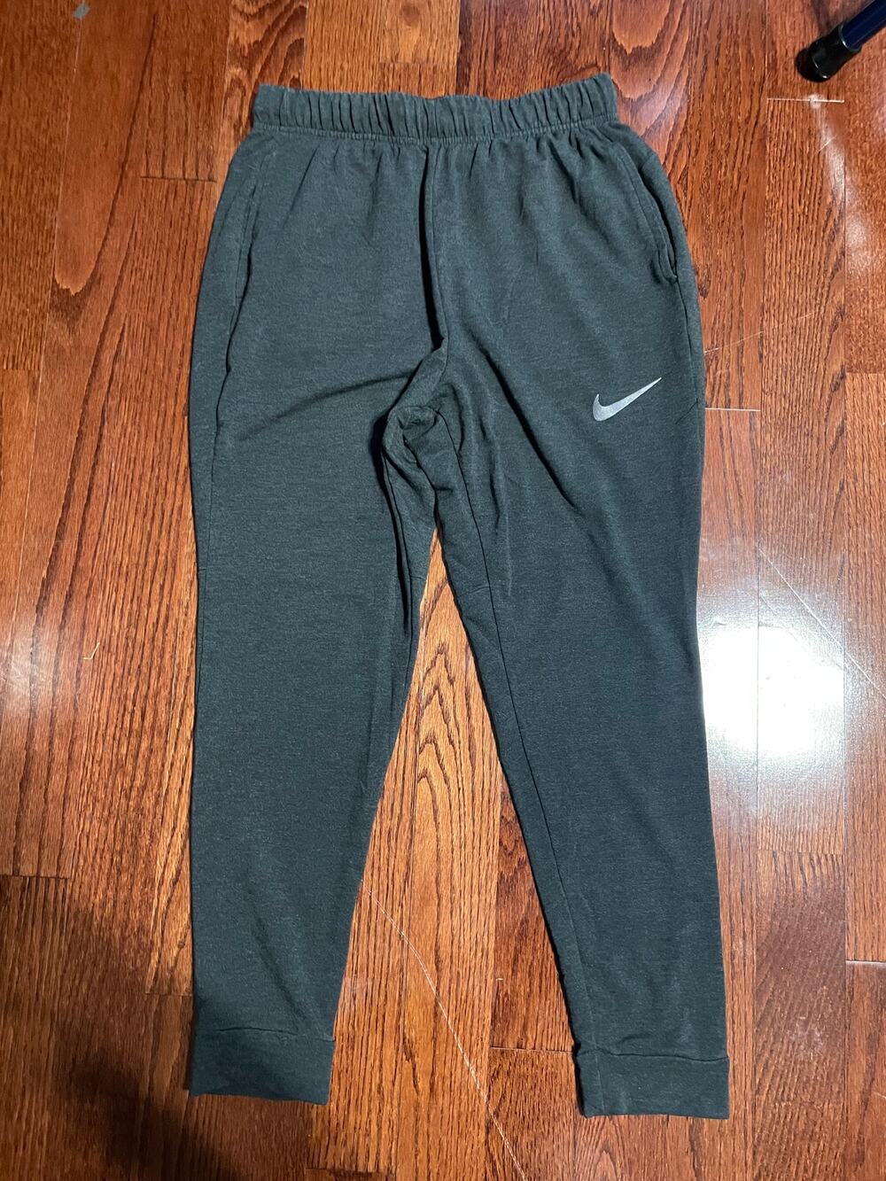 Nike Dri-FIT Hyperdry Tapered Training Pants Mens SizeM Black Joggers 889393-010